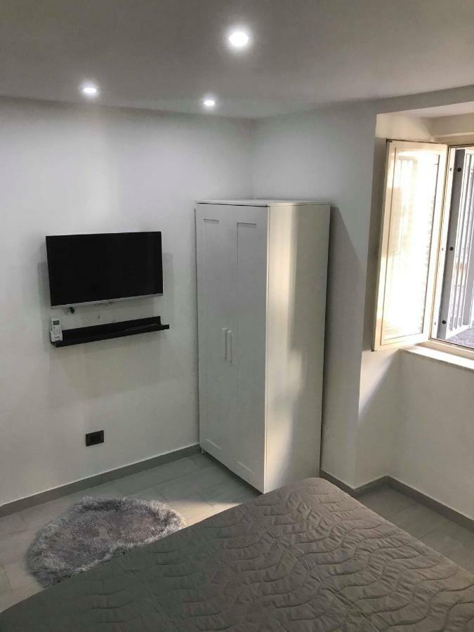 Apartamento Nel Cuore Di Napoli Exterior foto